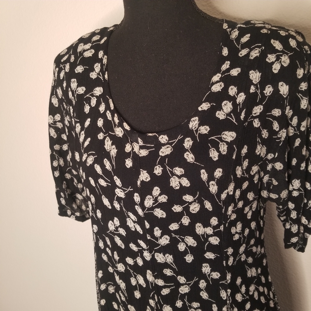 Nostalgia vintage crinkle rayon broomstick midi dress black white rosebuds - Picture 10 of 12